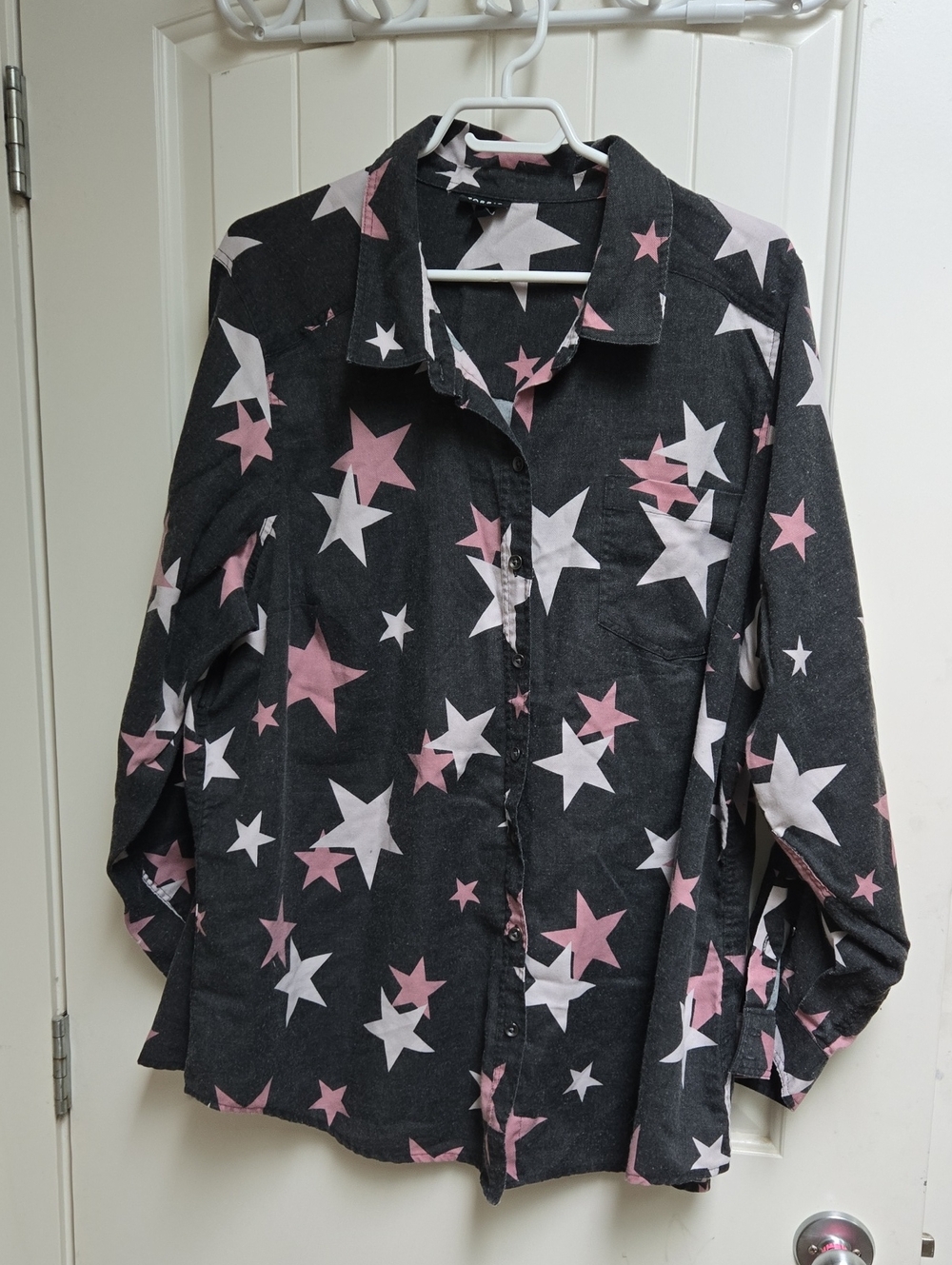 torrid Cotton Plus Size 3x Black Button-Up Shirt with Pink & White Star Print